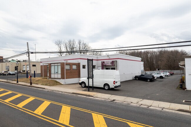 280 N Broad St in Doylestown, PA - Building Photo - Building Photo