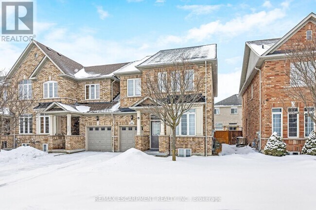 5554 Waterwind Crescent in Mississauga, ON - Building Photo - Building Photo