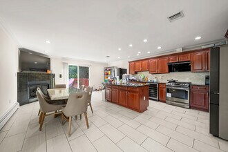 227A E Columbia Ave in Palisades Park, NJ - Building Photo - Building Photo