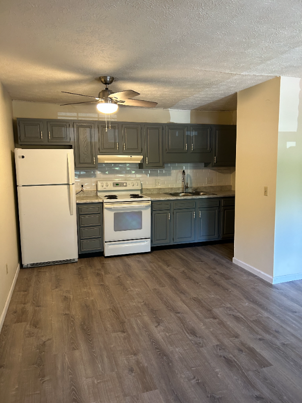 300 Wood St-Unit -E7 in Mansfield, OH - Building Photo - Building Photo