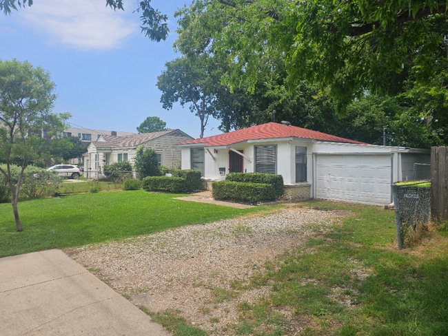 property at 1113 11th St