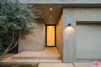 607 N Alta Vista Blvd in Los Angeles, CA - Building Photo - Building Photo