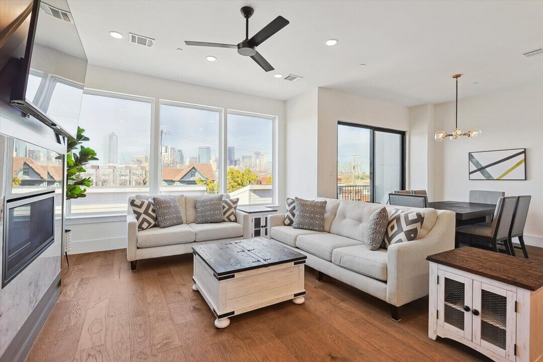 1805 Browder St in Dallas, TX - Building Photo
