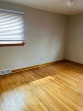 405 Saint Christina Ln in Florissant, MO - Foto de edificio - Building Photo