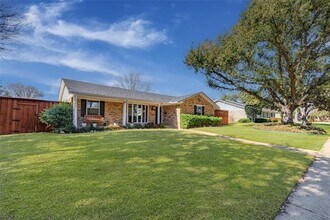 13415 Mill Grove Ln in Dallas, TX - Building Photo - Building Photo