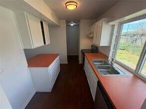 5415 Queen Ct in Lake Dallas, TX - Building Photo - Building Photo