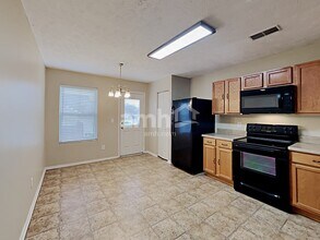 5000 Hancock Cir in Thompson's Station, TN - Foto de edificio - Building Photo