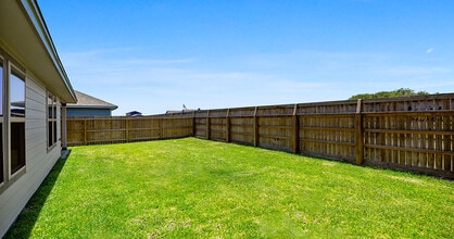 Yorktown Heights in Corpus Christi, TX - Foto de edificio - Building Photo