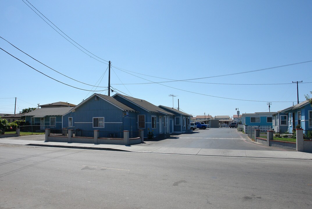 Cypress Trailer Park in Oxnard, CA - Foto de edificio