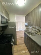 134 Buena Vista Ave in Yonkers, NY - Building Photo - Building Photo