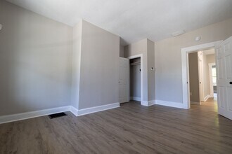 358 St Clair Ave in Columbus, OH - Building Photo - Building Photo