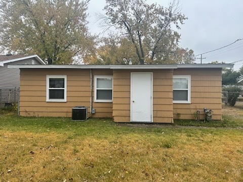 1603 Bellaire Ave in Pekin, IL - Foto de edificio - Building Photo