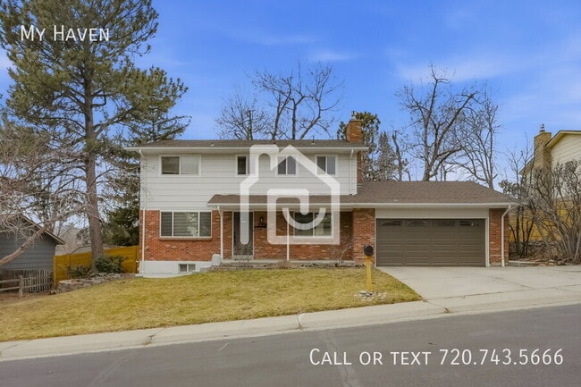 2351 S Garland St in Lakewood, CO - Building Photo - Building Photo