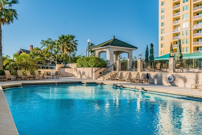 345 Bayshore Blvd, Unit PH1 in Tampa, FL - Building Photo - Building Photo