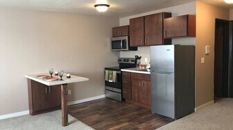 Courtyard Apartments in Madison, WI - Building Photo