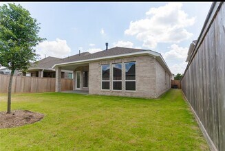 11122 Pale Tipped Wy in Cypress, TX - Building Photo - Building Photo