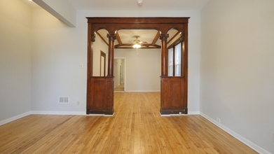 1420 N Maplewood Ave, Unit 1F in Chicago, IL - Building Photo - Building Photo