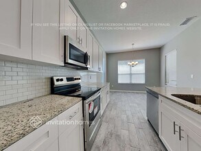 261 Majestic Sundown Ct in Brandon, FL - Building Photo - Building Photo