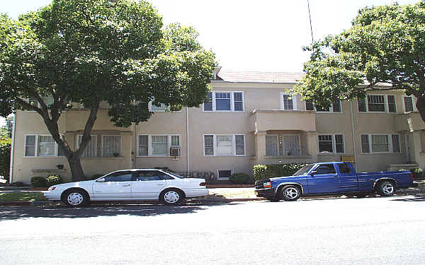 2722-2730 T St in Sacramento, CA - Foto de edificio - Building Photo