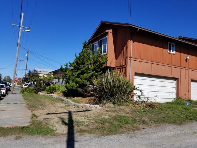 206 Del Norte St in Eureka, CA - Building Photo - Building Photo