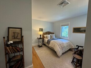 32 Atherton Rd in Brookline, MA - Building Photo - Building Photo