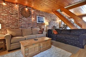 204 Baldwin St in Philadelphia, PA - Foto de edificio - Building Photo