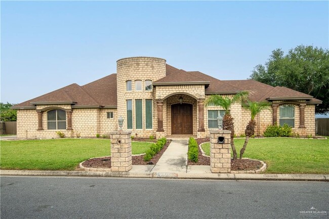 property at 2314 Woodland Dr