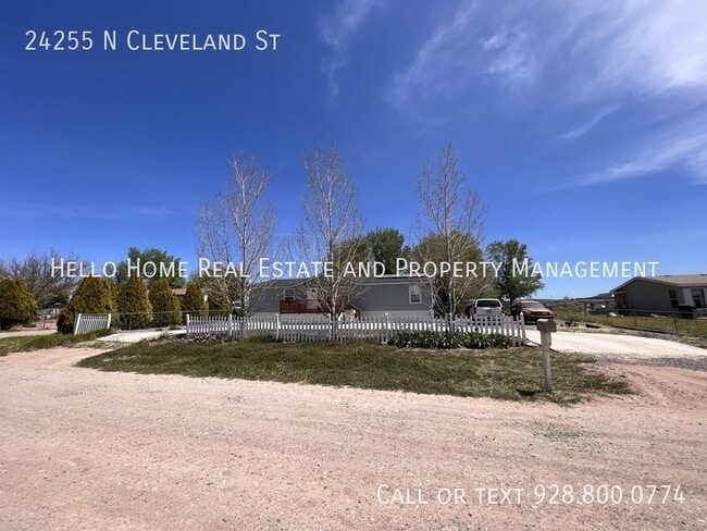 24255 N Cleveland St in Paulden, AZ - Building Photo - Building Photo