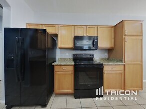 6147 W Oraibi Dr in Glendale, AZ - Building Photo - Building Photo