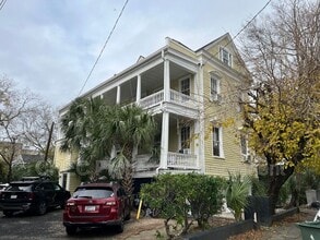 121 Smith St in Charleston, SC - Building Photo - Building Photo