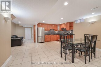 62 Kingly Crest Way in Vaughan, ON - Building Photo - Building Photo