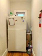 34 Newbern Ave, Unit 2 in Medford, MA - Foto de edificio - Building Photo