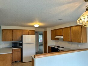 6707 SE Wrenfield St in Hillsboro, OR - Building Photo - Building Photo