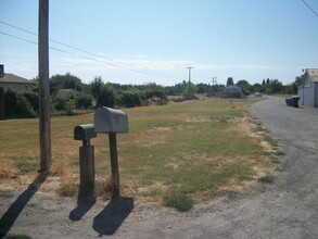 1150 El Margarita Rd in Yuba City, CA - Building Photo - Building Photo