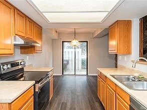 1482 Sanzon Dr, Unit 1482 Sanzon Dr. in Fairborn, OH - Building Photo - Building Photo