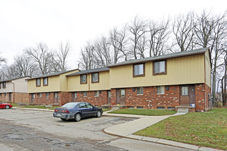 Charbridge Arbor Apartments in Lapeer, MI - Building Photo - Building Photo