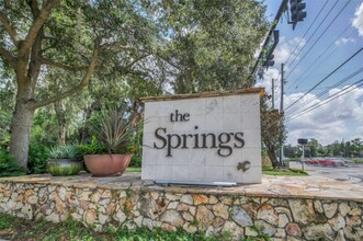 211 Fairway Dr. in Longwood, FL - Building Photo - Building Photo