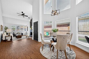 10726 Buffalo Bend Dr in Houston, TX - Building Photo