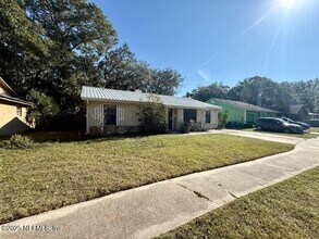 2165 Cypress Landing Dr in Jacksonville, FL - Building Photo - Building Photo