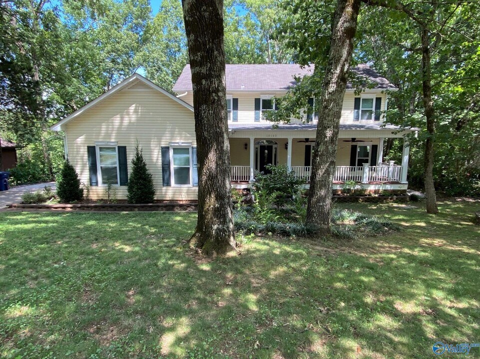 10103 Shadow Wood Dr SE in Huntsville, AL - Building Photo