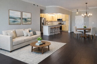 5036 W Pensacola Ave in Chicago, IL - Building Photo - Building Photo