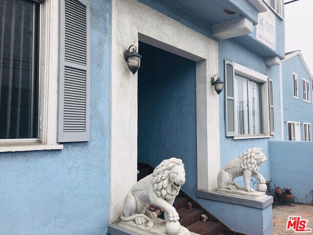 908 Pacific Ave-Unit -2A in Los Angeles, CA - Building Photo
