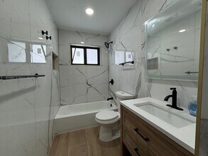 3609 SW 23rd St in Fort Lauderdale, FL - Building Photo - Building Photo