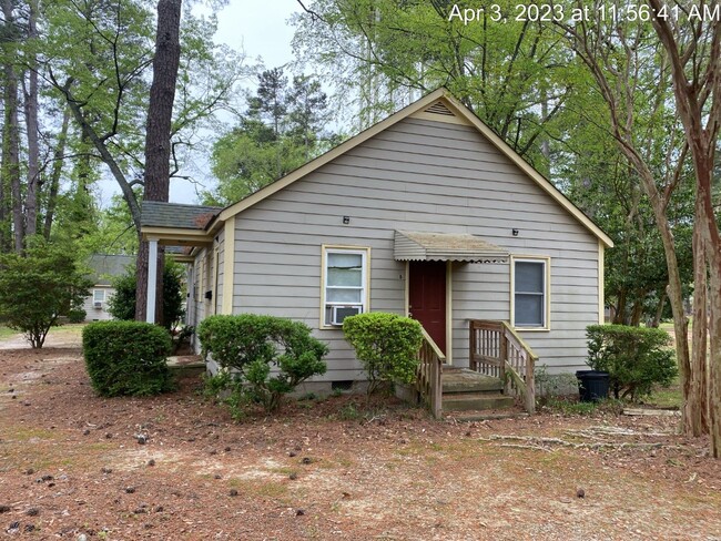 1913 Wilson St in Fayetteville, NC - Building Photo - Building Photo