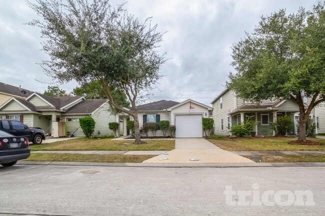 property at 20919 Gastonbury Ln