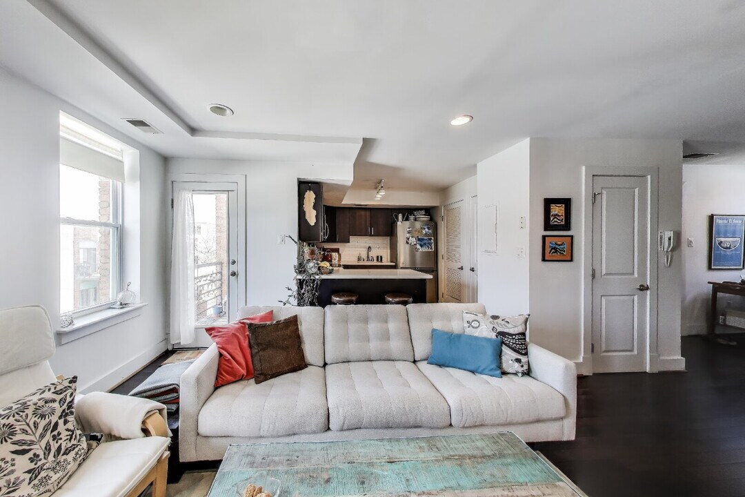 1461 Girard St NW in Washington, DC - Building Photo