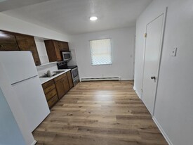 704 E 14th St in Atlantic, IA - Building Photo