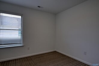 180 Labrador Ln in Harvest, AL - Building Photo - Building Photo