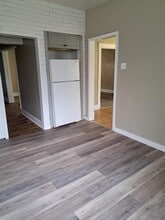 2016 Victoria Ave in New Kensington, PA - Building Photo - Building Photo