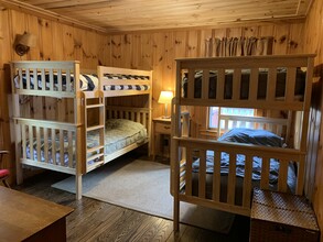 387 Locks Pond Rd in Shutesbury, MA - Building Photo - Building Photo
